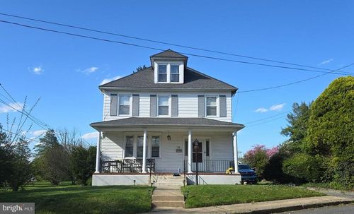 11 Front St, MOUNT HOLLY, NJ, 08060-1122 | Card Image