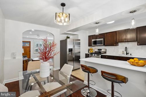 2223 16th St Ne, WASHINGTON, DC, 20018-1206 | Card Image