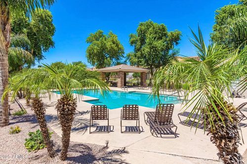 1345 S Owl Dr, Gilbert, AZ, 85296-8471 | Card Image