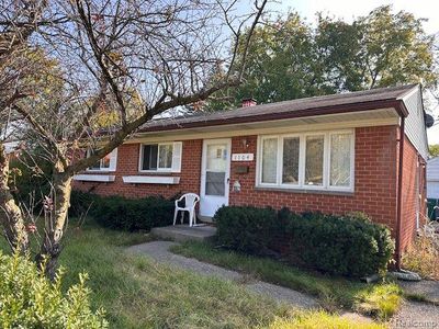 1104 Wendell Avenue, Home with 3 bedrooms, 1 bathrooms and null parking in Ypsilanti Twp MI | Image 2