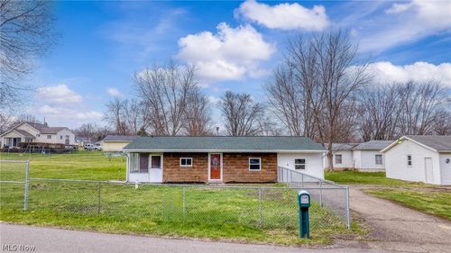 4321 30th Street Ne, Canton, OH, 44705 | Card Image