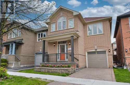 7 Fairlawn Ave, Markham, ON, L6C2E7 | Card Image