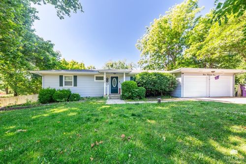 3009 Wayne Drive, Manhattan, KS, 66502 | Card Image