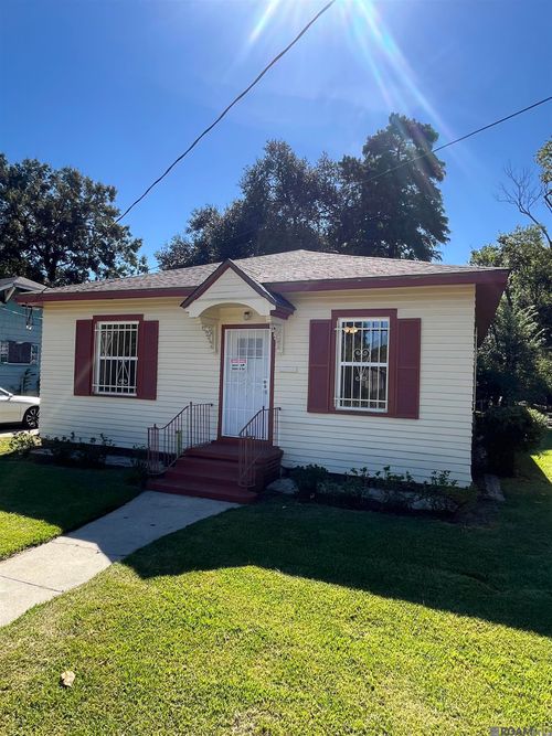 2830 Fairfields Ave, Baton Rouge, LA, 70802-2123 | Card Image