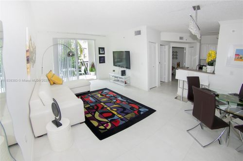 apt-4402-17145 N Bay Rd, Sunny Isles Beach, FL, 33160-3453 | Card Image