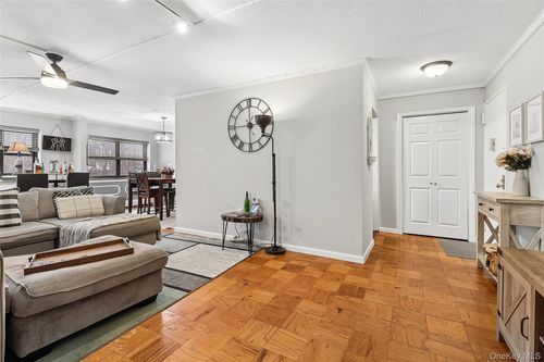 apt-7g-100 Diplomat Dr, Mount Kisco, NY, 10549-2016 | Card Image