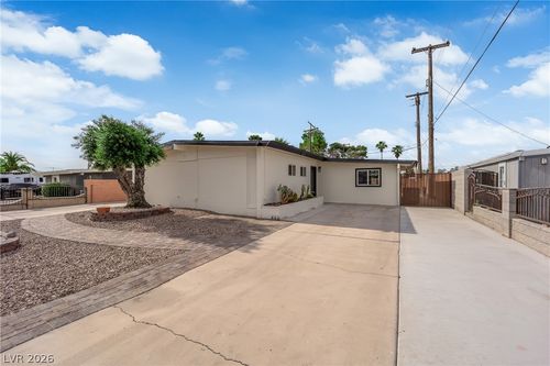 1522 Exley Ave, Las Vegas, NV, 89104-3500 | Card Image