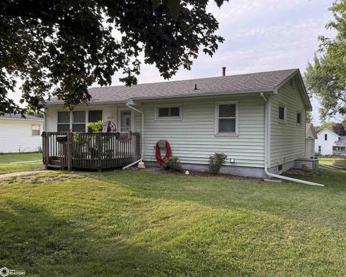 613 E College St, Toledo, IA, 52342-2215 | Card Image