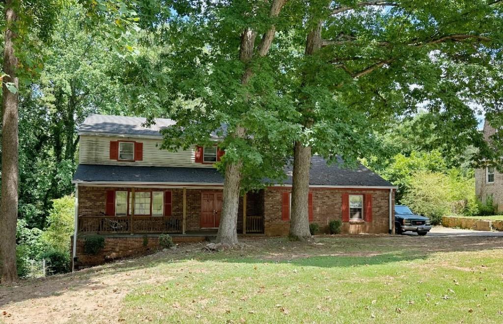 Susan Creek Dr, Stone Mountain, GA 30083