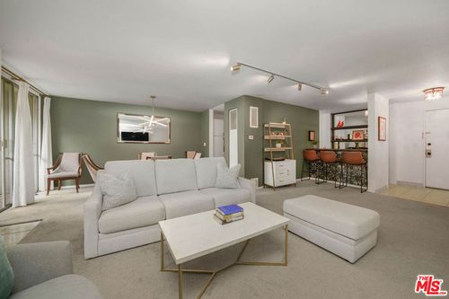 200-6315 Green Valley Cir, Culver City, CA, 90230 | Card Image