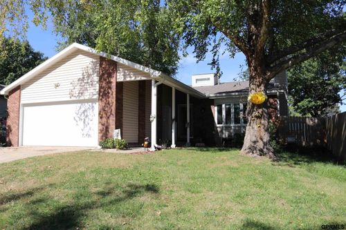 2832 Shelley Cir, Lincoln, NE, 68516-2776 | Card Image