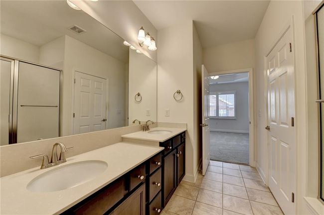 3411 Lindenridge Dr, Condo with 3 bedrooms, 3 bathrooms and null parking in Buford GA | Image 41