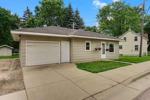 404 2nd St W, Jordan, MN, 55352-1209 | Card Image