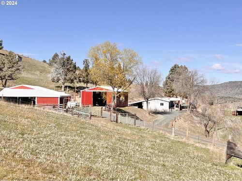 27764 Picnic Creek Rd, Mount Vernon, OR, 97865-6128 | Card Image