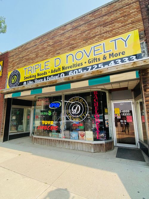 115 S Main St, ABERDEEN, SD, 57401-4220 | Card Image