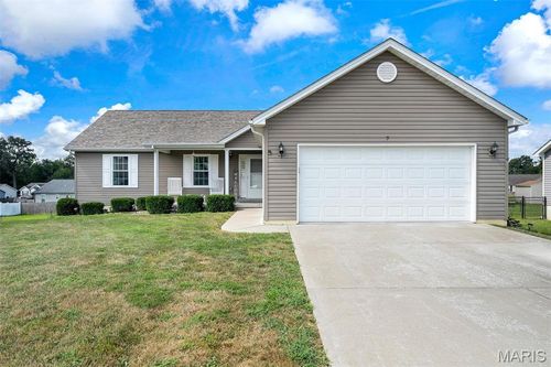 7 Briar Ct, Moscow Mills, MO, 63362-2442 | Card Image
