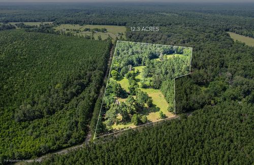 5735 County Road 2252, Cleveland, TX, 77327-1255 | Card Image