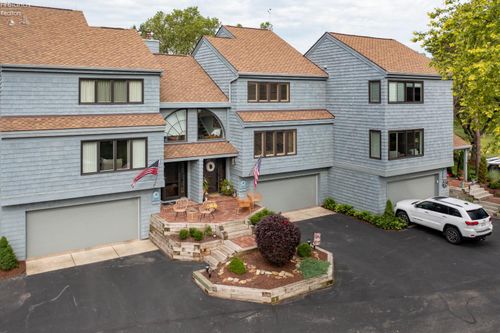 527 Mariner Vlg, Huron, OH, 44839-1072 | Card Image