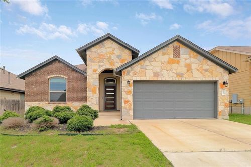 197 Limerick Rd, Buda, TX, 78610-2080 | Card Image