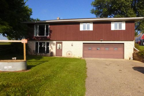 769 230th St, Elmwood, WI, 54740-9490 | Card Image