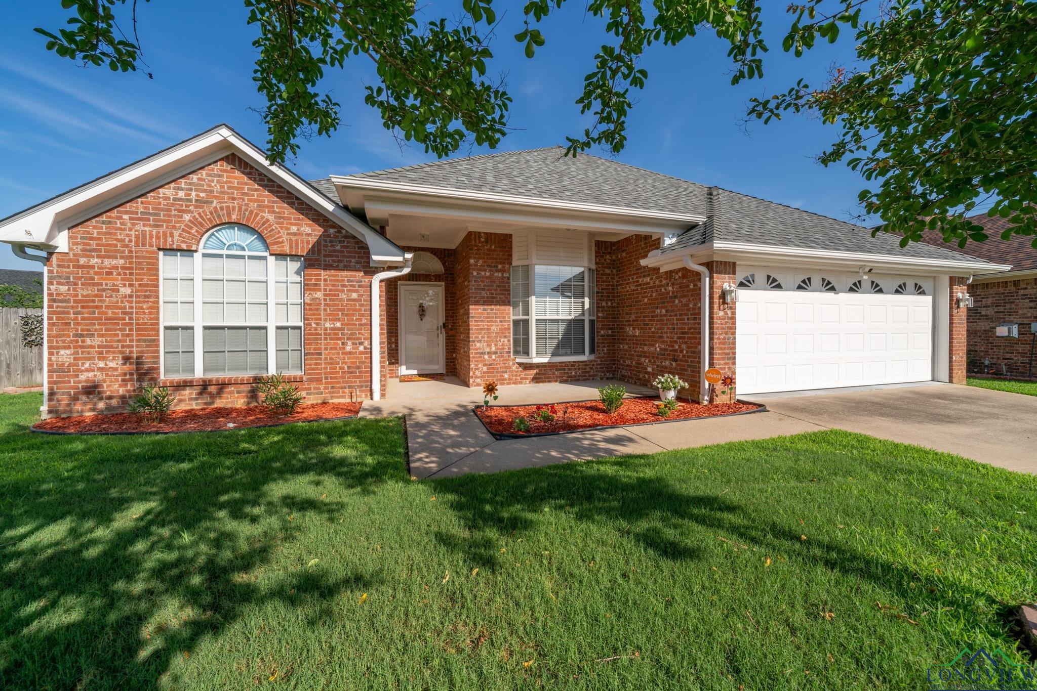 Valley Brook Ln, Longview, TX 75605