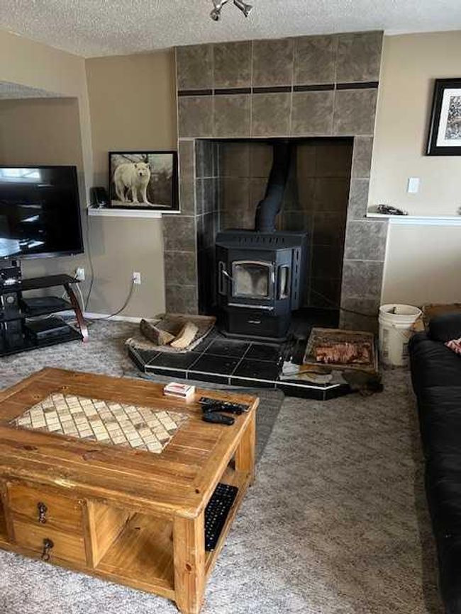28 Graham Road, Home with 5 bedrooms, 3 bathrooms and 3 parking in Whitecourt AB | Image 12