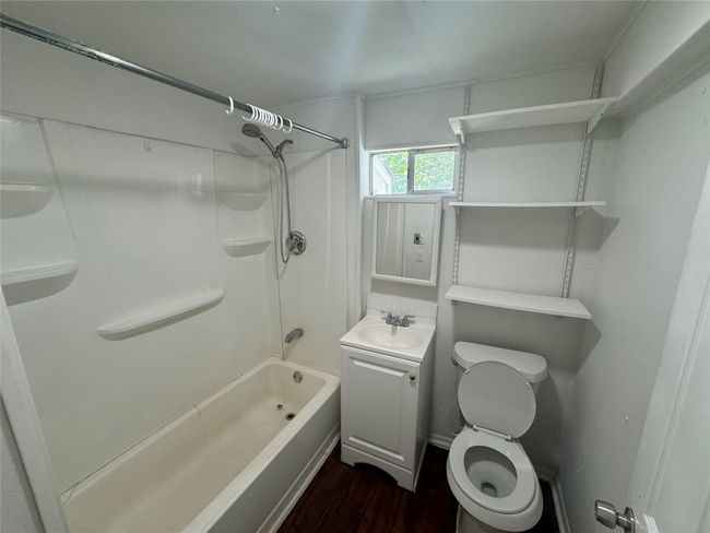 1133 Saucedo St, House other with 2 bedrooms, 1 bathrooms and 1 parking in Austin TX | Image 7