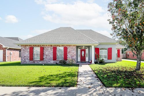 4 Coventry Cir, Houma, LA, 70364 | Card Image