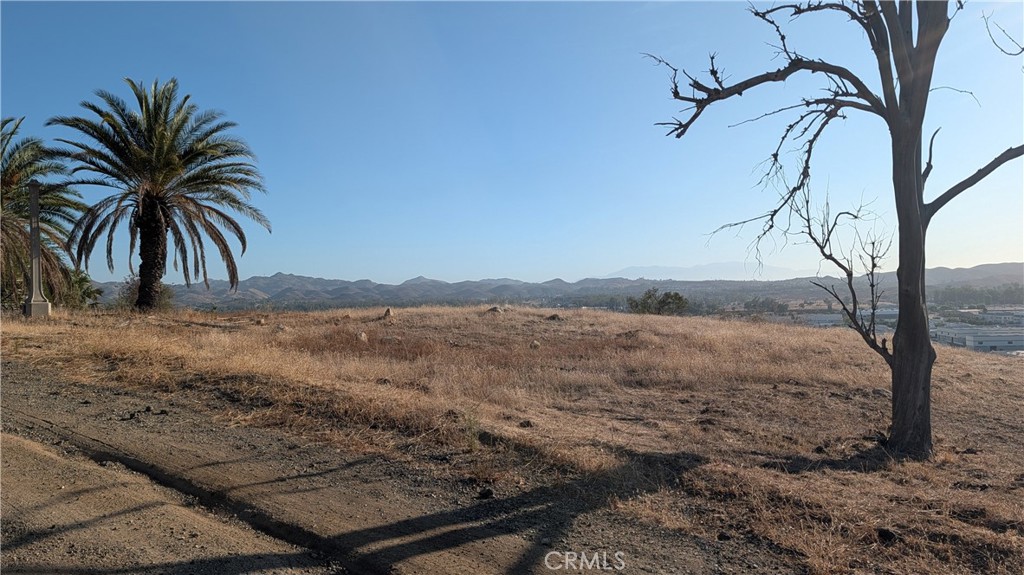 Land in Lake Elsinore 2