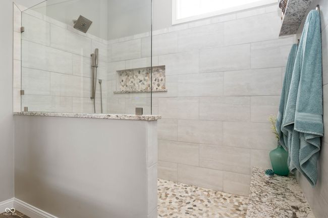 Update Shower with a bench | Image 17