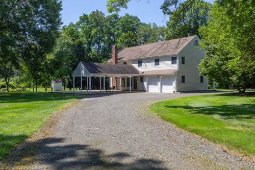 9 Holly Ln, Saint James, NY, 11780-4221 | Card Image