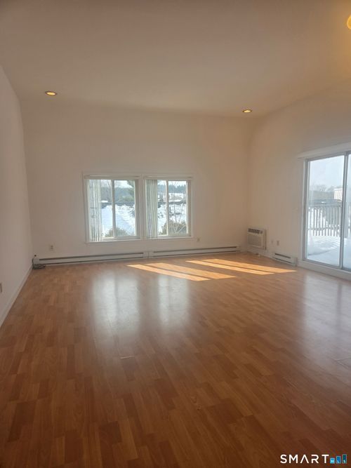 504-73 Park Ave, Danbury, CT, 06810-7624 | Card Image