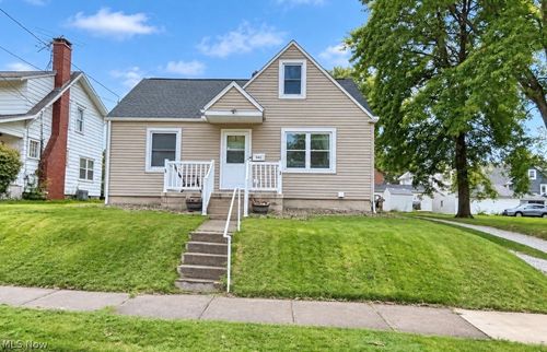 681 Mcgrath St, Alliance, OH, 44601-2821 | Card Image