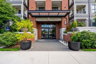 433 - 9500 Tomicki Ave, Condo with 3 bedrooms, 2 bathrooms and 2 parking in Richmond BC | Image 3