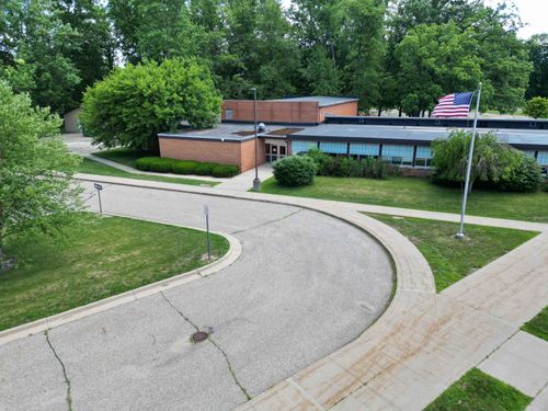 11218 N Linden Rd, Clio, MI, 48420-8585 | Card Image