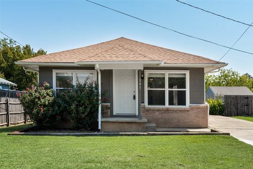 307 N Dallas St, Pilot Point, TX, 76258-2649 | Card Image