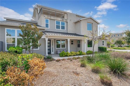 125 Source, Irvine, CA, 92618-1370 | Card Image