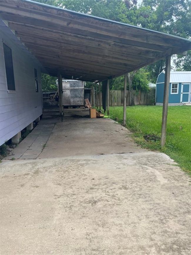 710 Fields St, House other with 3 bedrooms, 2 bathrooms and 2 parking in Richmond TX | Image 12