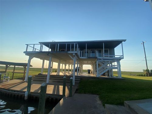 125 Marlin Ln, Freeport, TX, 77541-2007 | Card Image