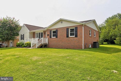 513 Oak Grove Rd, Linthicum Heights, MD, 21090-2824 | Card Image