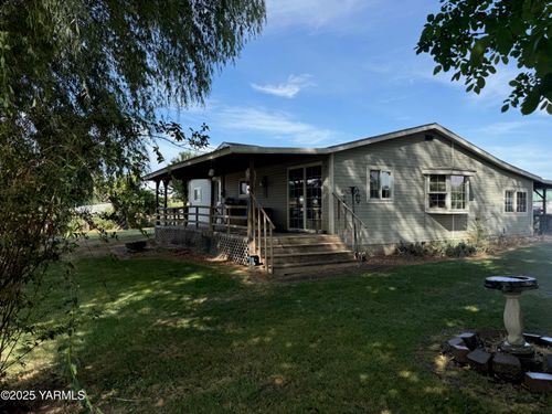2781 E Zillah Dr, Zillah, WA, 98953-9314 | Card Image