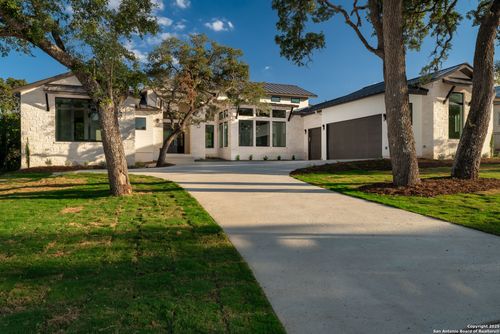 24403 Tres Arroyos, San Antonio, TX, 78255-4494 | Card Image