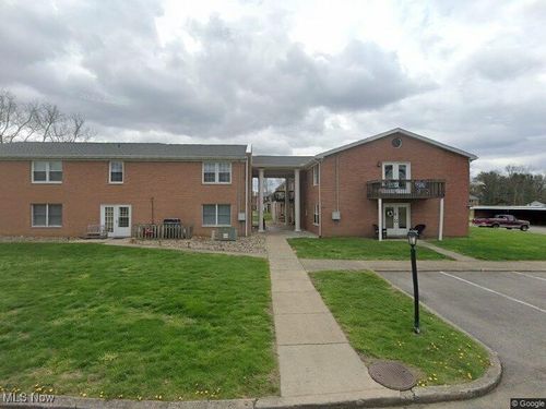 c7-2985 Fairway Lane, Zanesville, OH, 43701 | Card Image