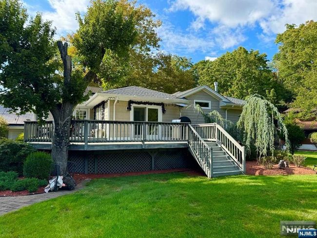 443 Lynn St, House other with 3 bedrooms, 3 bathrooms and null parking in Harrington Park NJ | Image 7