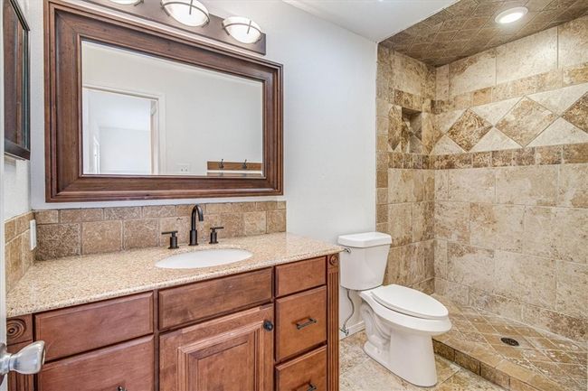 J - 7122 Premont Dr, Condo with 1 bedrooms, 1 bathrooms and 2 parking in Corpus Christi TX | Image 8