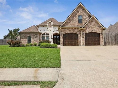 100 Sir Cameron, Lumberton, TX, 77657-5996 | Card Image