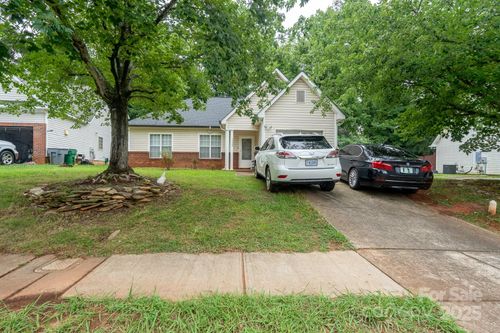 7333 Rosehall Dr, Charlotte, NC, 28227-3009 | Card Image