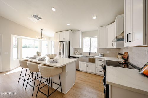 625 N Granite St, Gilbert, AZ, 85234-4818 | Card Image