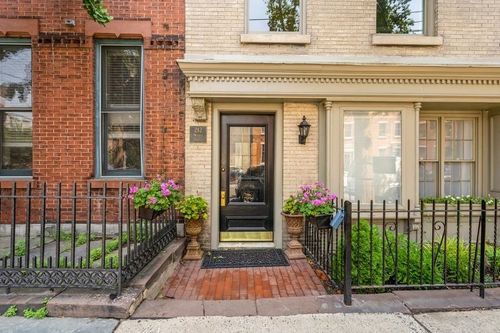 apt-3-212 Warren St, Jersey City, NJ, 07302-4467 | Card Image