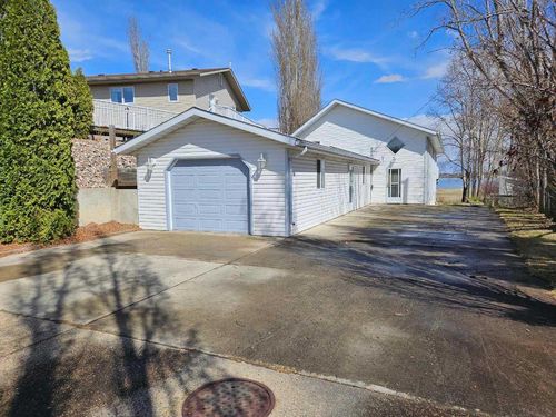 {{alt}} | Card Image